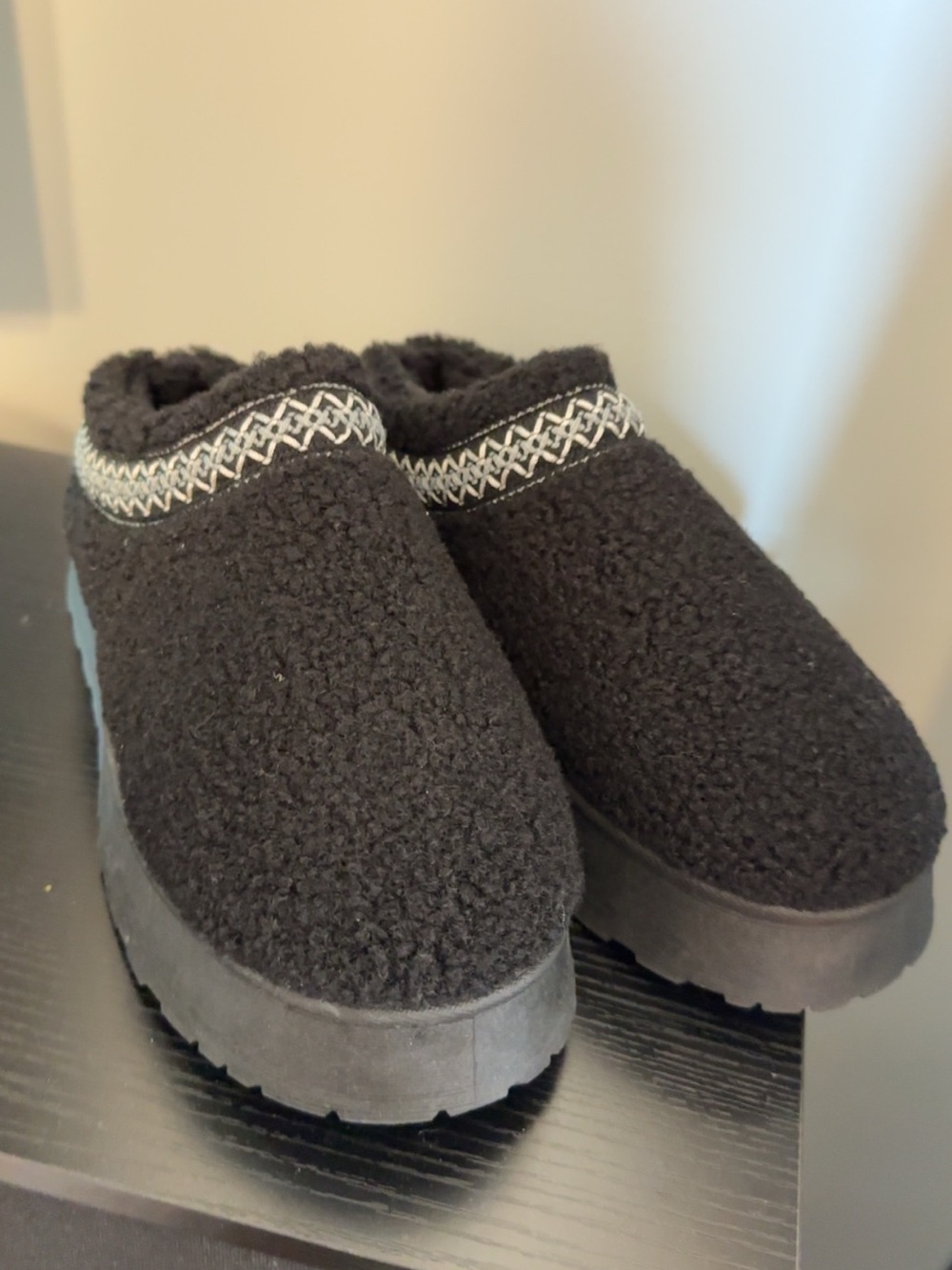 Wild Diva Black Sherpa Clog Mules with Decorative Stitching